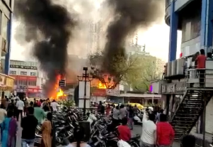 ખોખરા વિસ્તાર ના ભજીયા હોઉસે લાગી ભયંકર આગ….