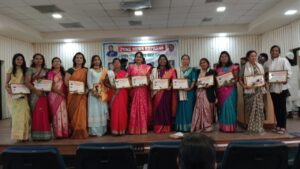 मुंबई – काँचन शिरभे को राष्ट्रीय पुरुस्कार से सम्मानित किया गया।……सह संपादक पंकज कुमार गुप्ता