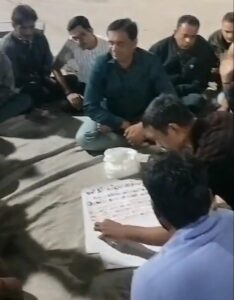 सूरत के इस इलाके के लोगों ने खून से पत्र लिख सौंपा कलेक्टर को आवेदन…..सब एडिटर रजनीश पाण्डेय