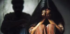सूरत नाबालिग के साथ पांच घंटे में तीन बार किया था रेप, कोर्ट ने सुनाई उम्रकैद की सजा…सब एडिटर रजनीश पाण्डेय
