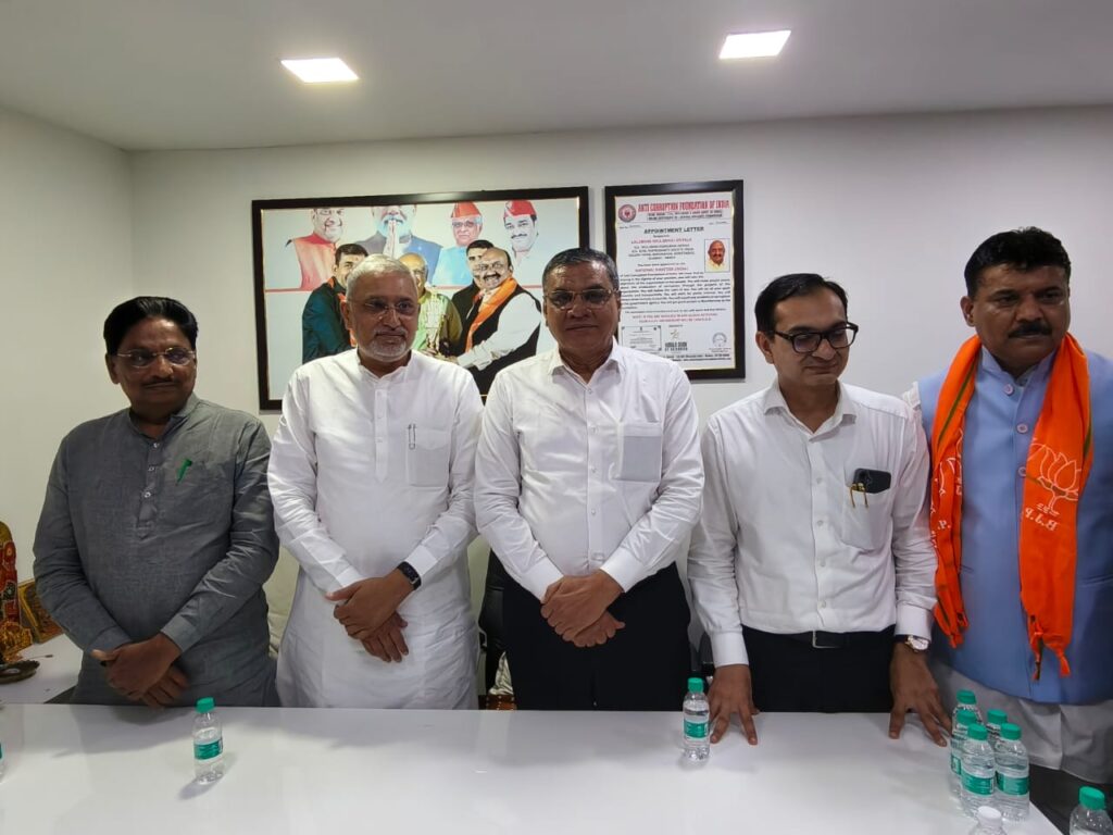 देश के यशस्वी प्रधानमंत्री श्री नरेंद्रभाई मोदी साहेब की निकोल, अहमदाबाद में आयोजित होने वाली सभा के आयोजन की तैयारी के तहत एक विशेष बैठक आयोजित की गई।