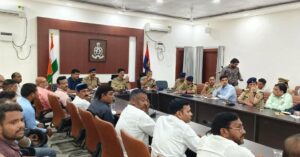 नवरात्रि व दशहरा पर्व को लेकर उच्च स्तरीय बैठक सम्पन्न