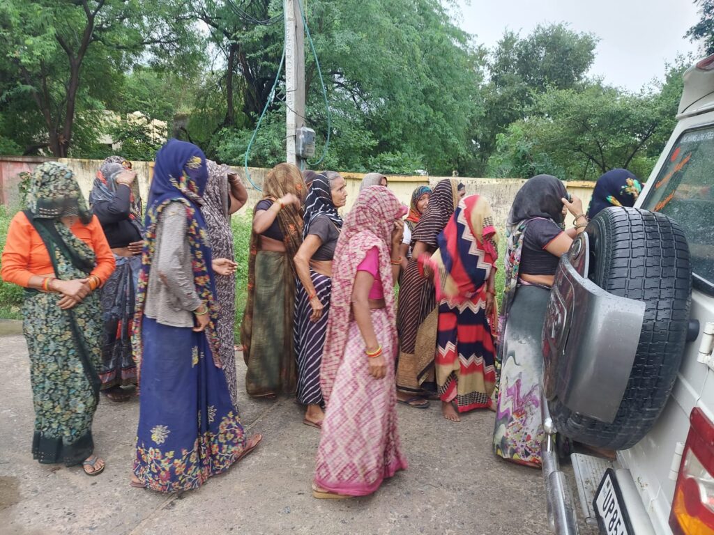 सुरीर : आकाशीय बिजली गिरने से महिला की मौत, ग्रामीणों में मातम, प्रशासन ने दिलाया मुआवजे का आश्वासन