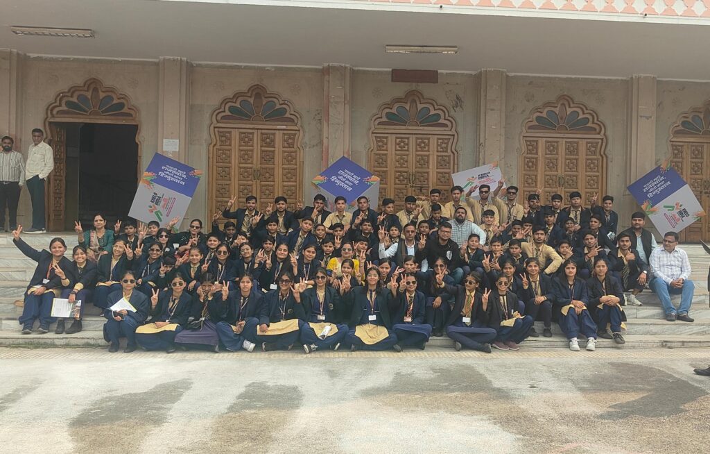 बृज स्थली के छात्र-छात्राओं ने किया ऐतिहासिक स्थलों का शैक्षणिक भ्रमण