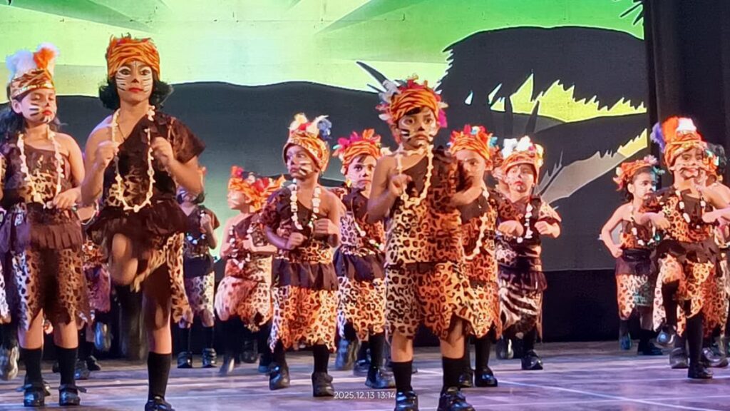 टेंडर हार्ट्स स्कूल जानकीपुरम एवं महानगर ब्रांच का वार्षिकोत्सव संगीत नाटक अकादमी में ‘लाइट, कैमरा, बचपन’ थीम पर सम्पन्न